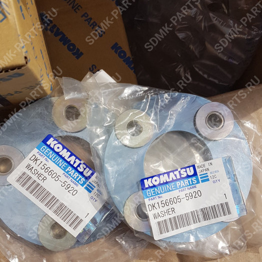 Пластина KOMATSU PC400-6 DK156605-5920